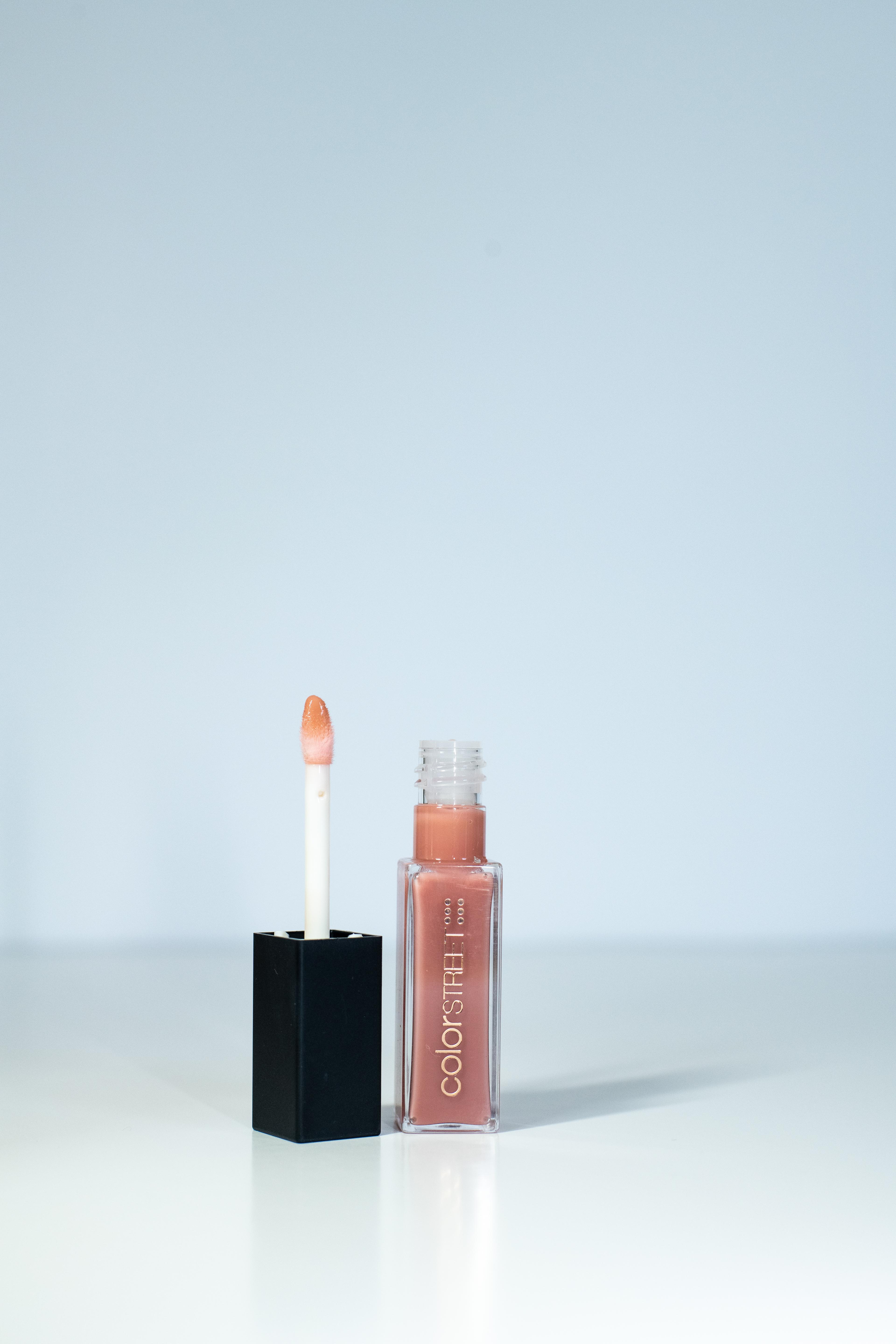 The Best Product Photography Styles for Different Industries (Jewelry, Cosmetics, Home Goods & More)
